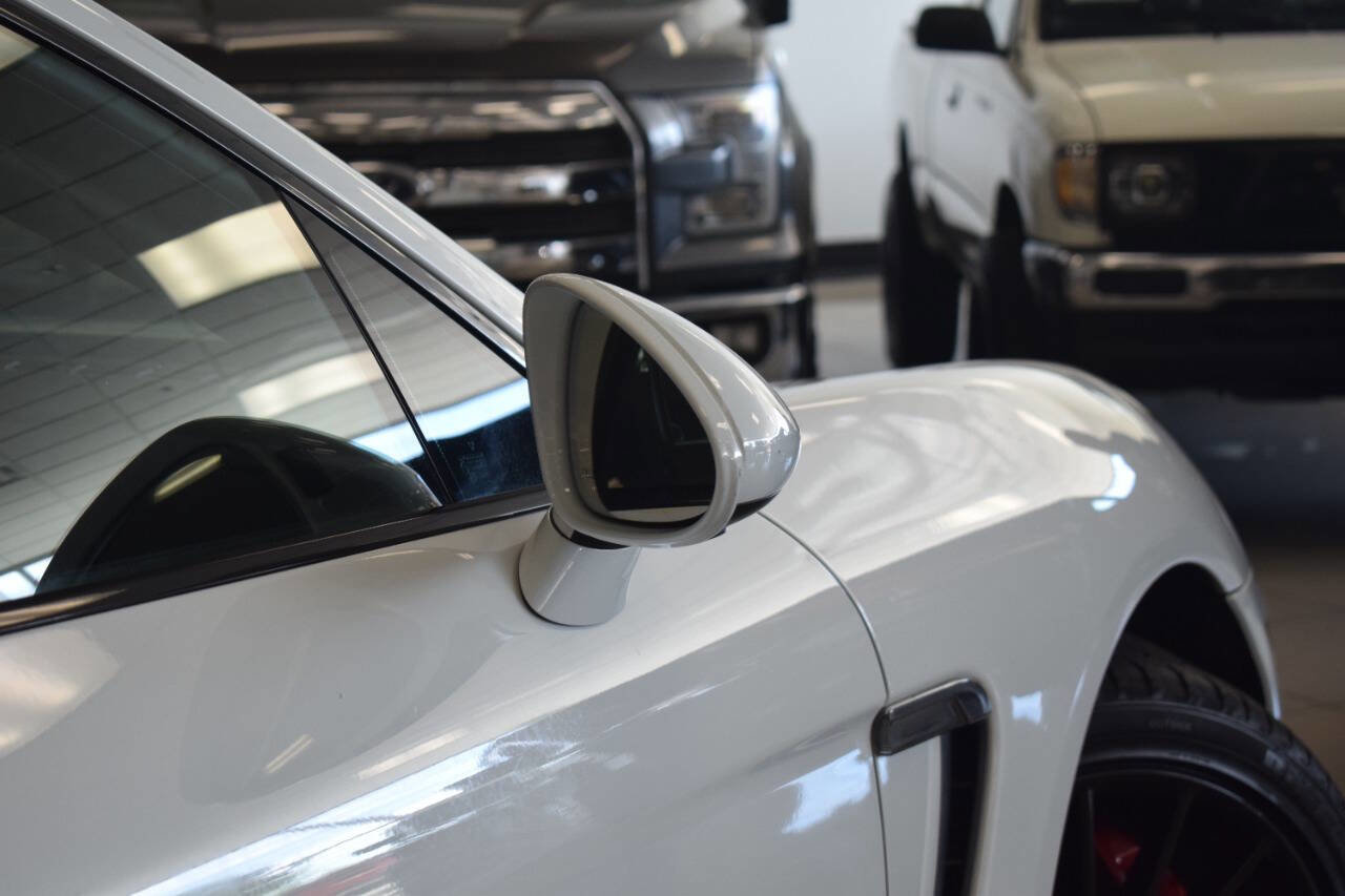 Used 2014 Porsche Panamera 4 image 34