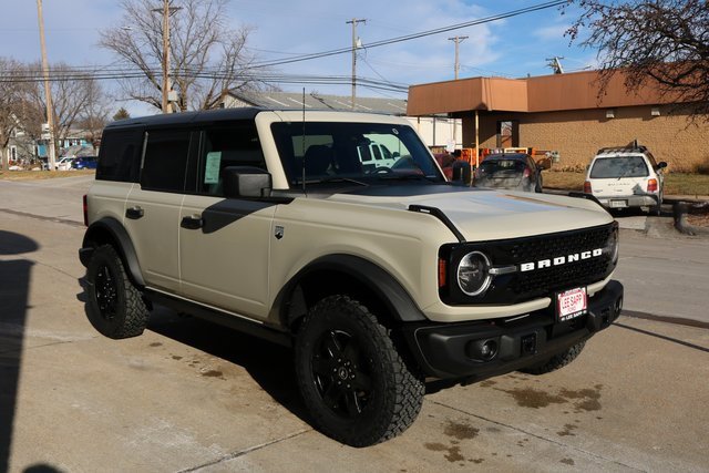 New 2025 Ford Bronco Big Bend w/ Black Diamond Package image 9