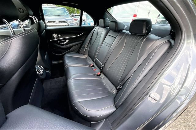 Used 2017 Mercedes-Benz E 300 4MATIC image 17