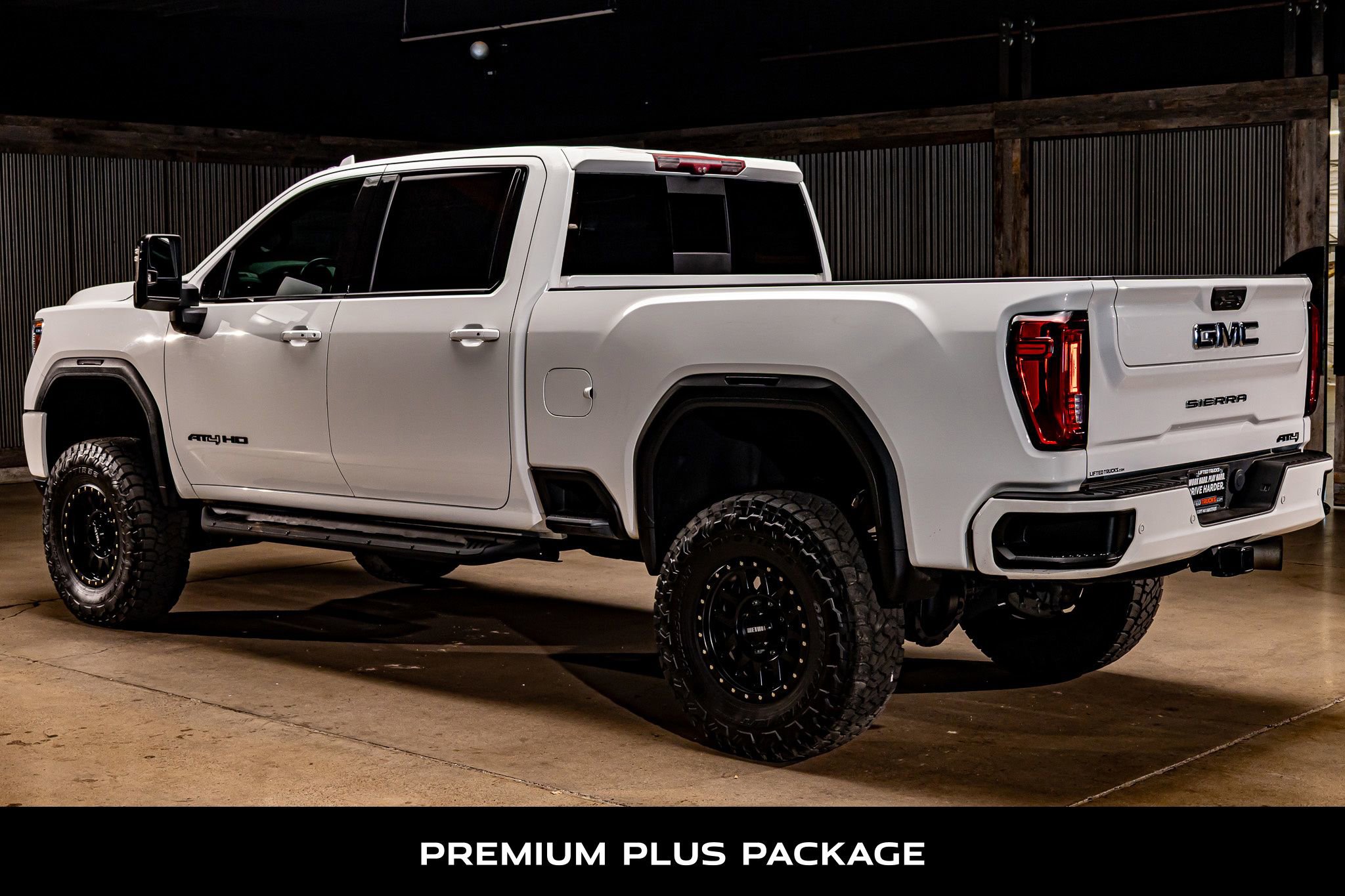 Used 2021 GMC Sierra 2500 AT4 w/ AT4 Premium Plus Package image 6