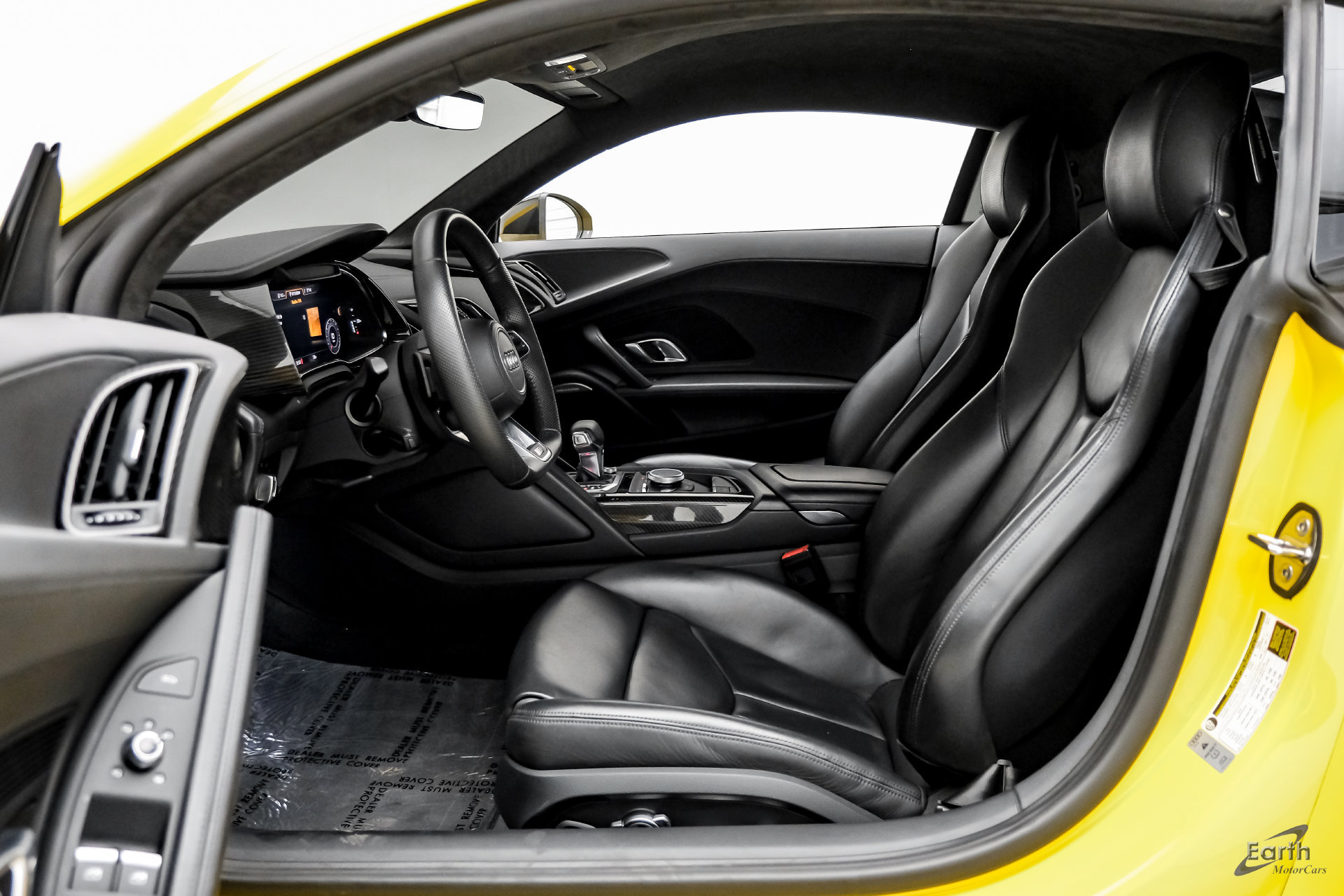 Used 2021 Audi R8 V10 w/ Premium Package RWD image 41