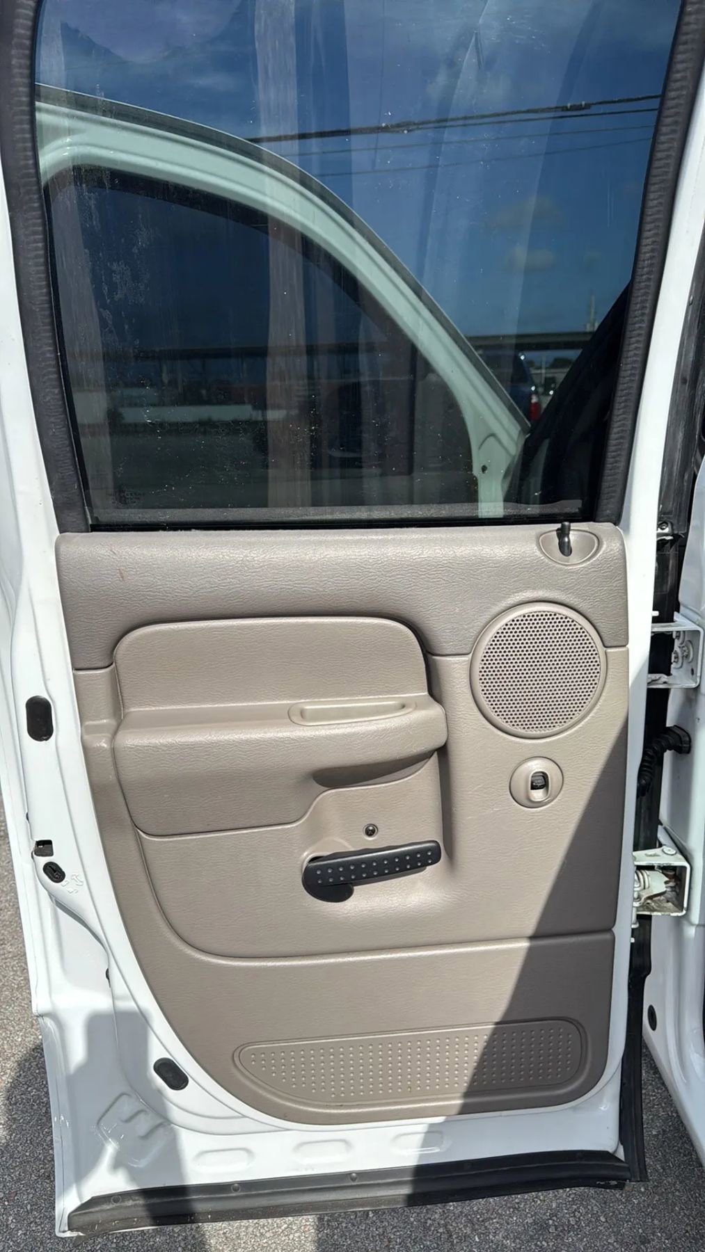 Used 2004 Dodge Ram 1500 Truck SLT image 12