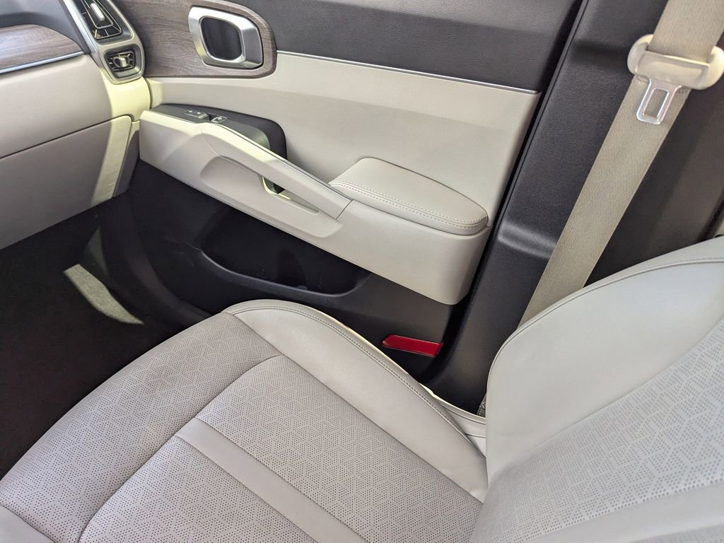 Certified 2022 Kia Sorento S image 13