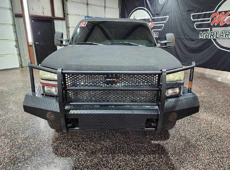Used 2004 Chevrolet Silverado 2500 LT w/ Skid Plate Package AWD/4WD image 2