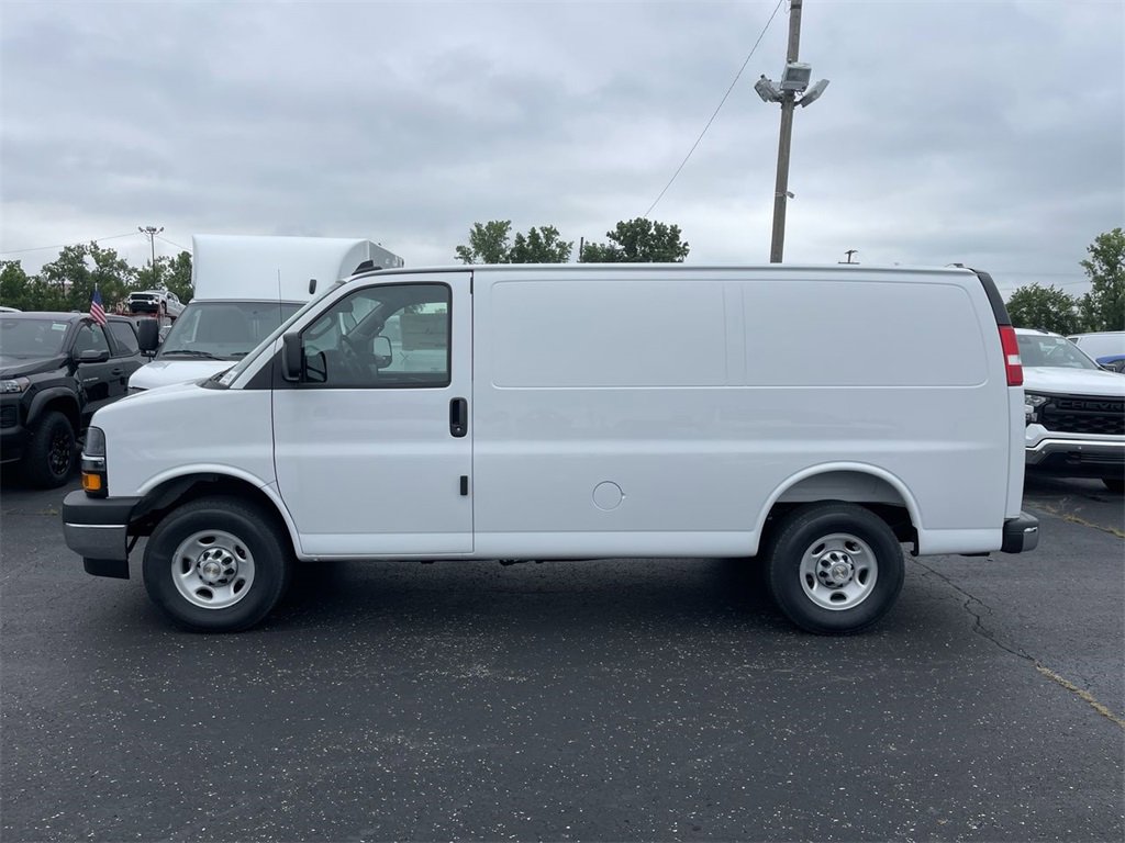 New 2025 Chevrolet Express 2500 w/ Driver Convenience Package image 3