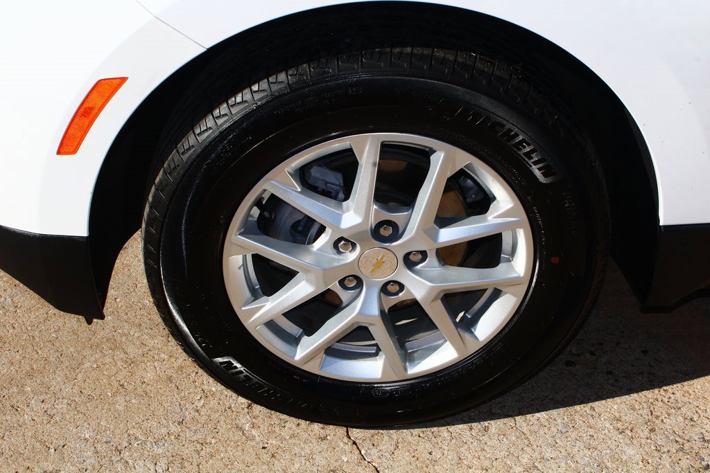 Used 2024 Chevrolet Equinox LT image 4