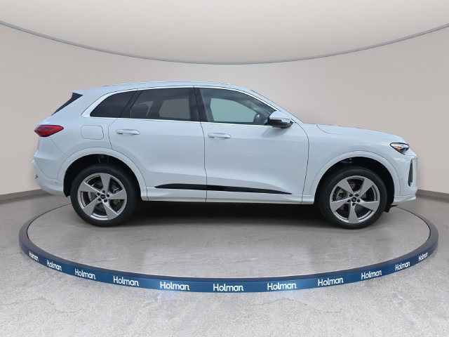Used 2025 Audi Q5 Premium Plus w/ Premium Plus AWD/4WD image 4