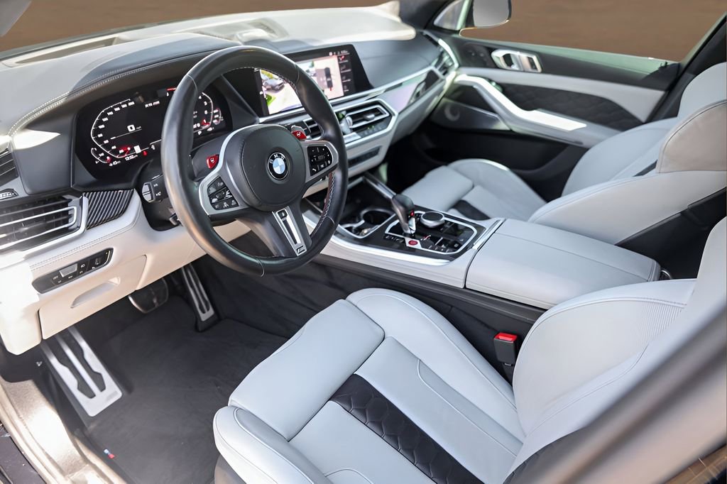 Used 2021 BMW X5 M w/ Executive Package image 10
