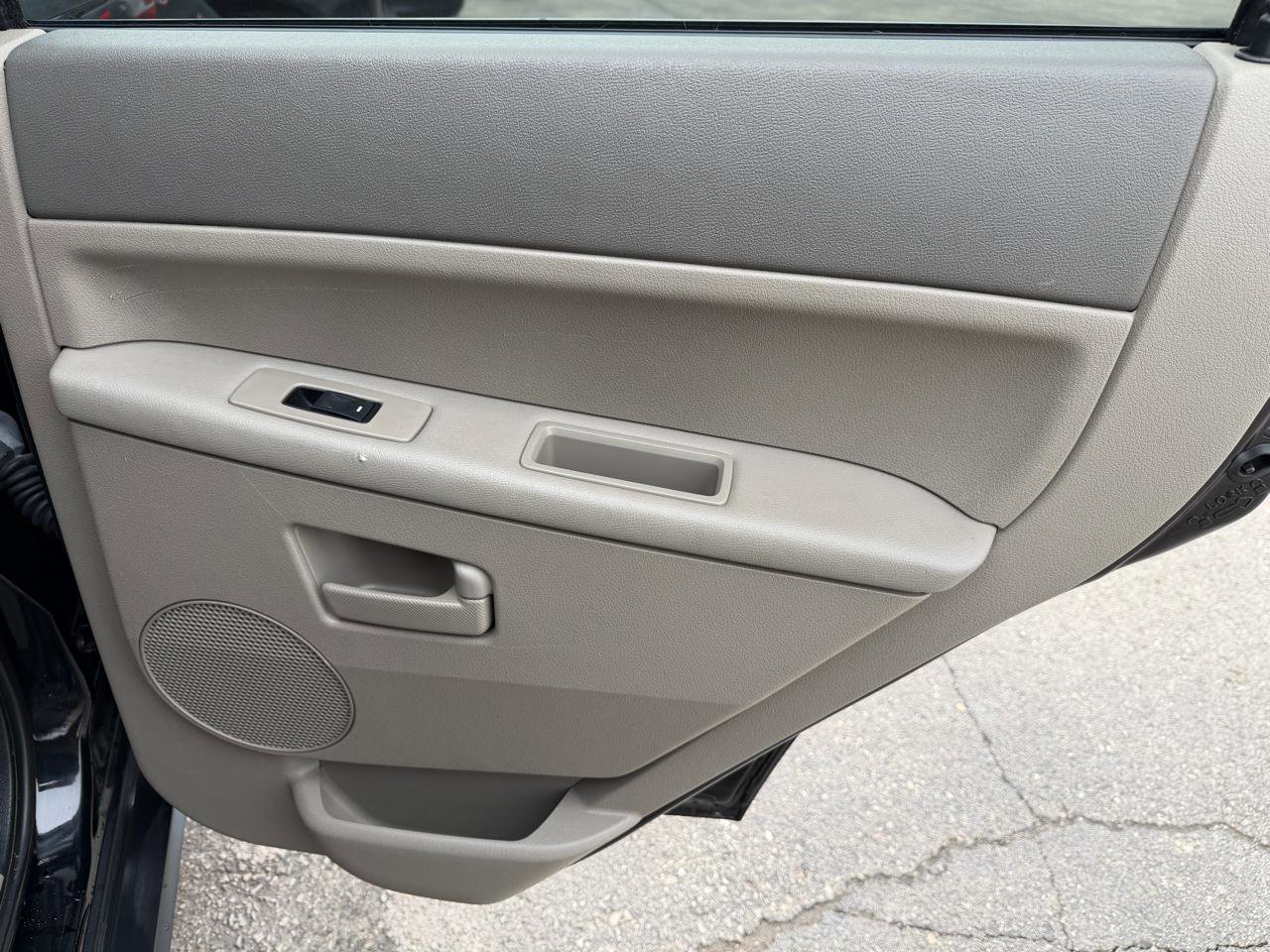 Used 2006 Jeep Grand Cherokee Laredo image 17