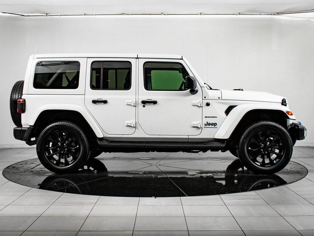 Used 2023 Jeep Wrangler Unlimited Sahara w/ Cold Weather Group image 11