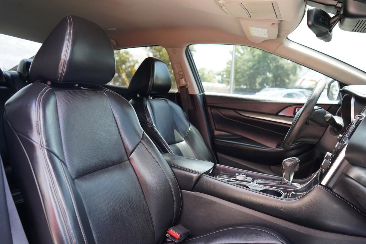 Used 2020 Nissan Maxima 3.5 SV w/ Floor Mat Group FWD image 9