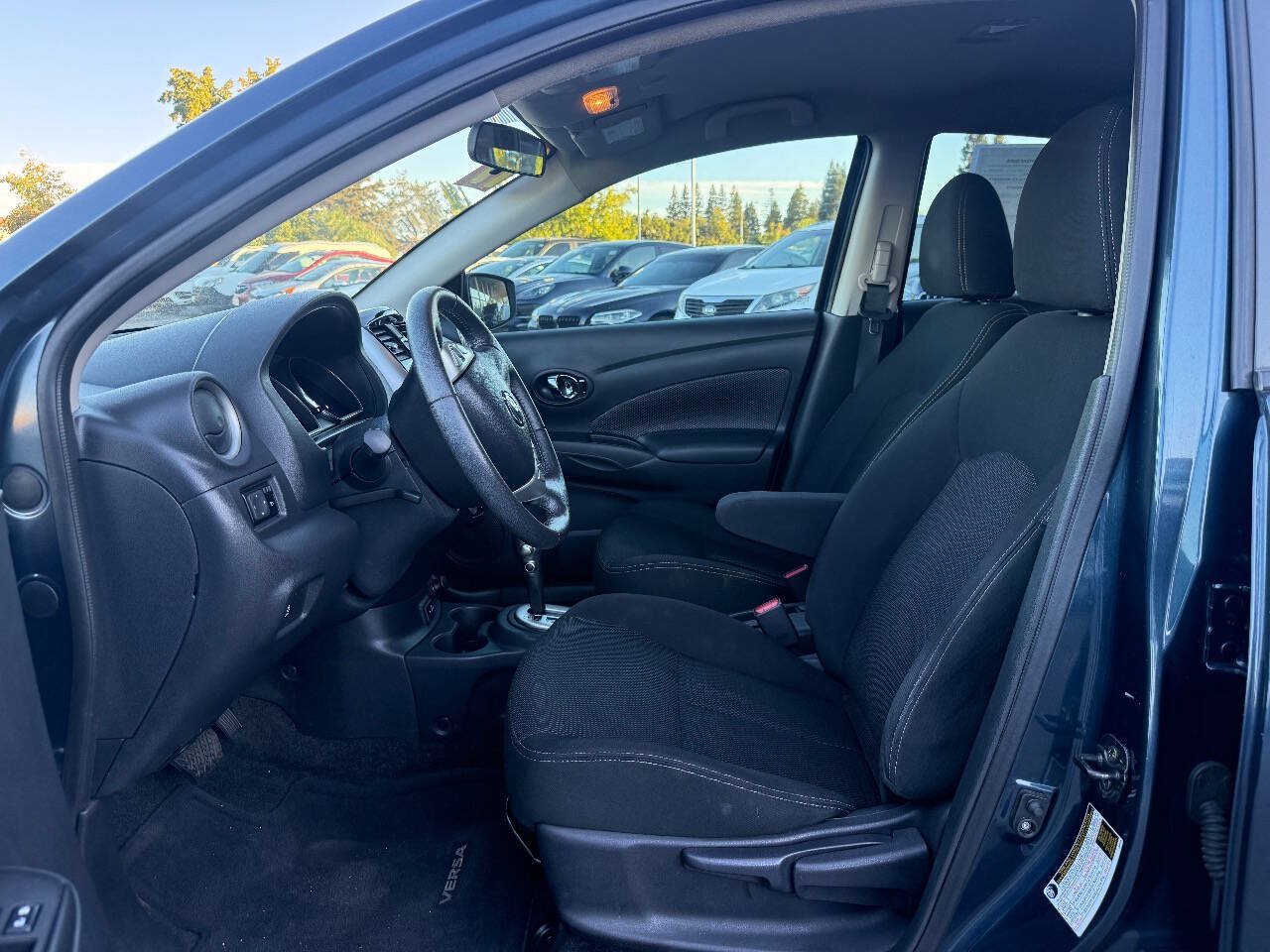 Used 2017 Nissan Versa SV w/ SV Special Edition Package FWD image 10