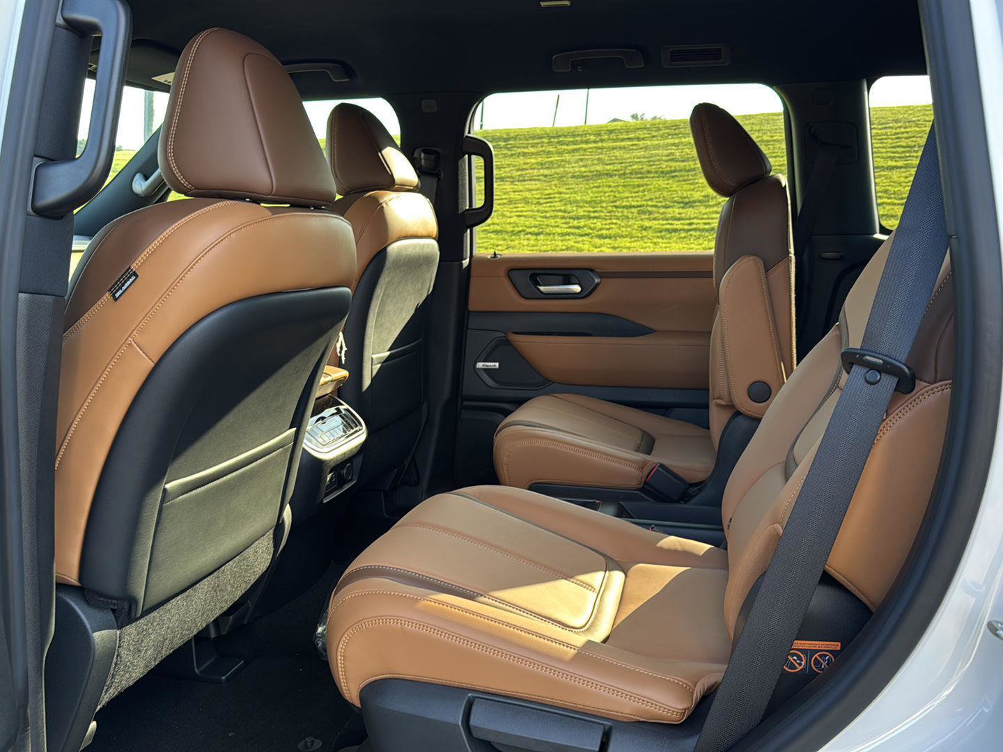 New 2026 Nissan Armada SL image 9