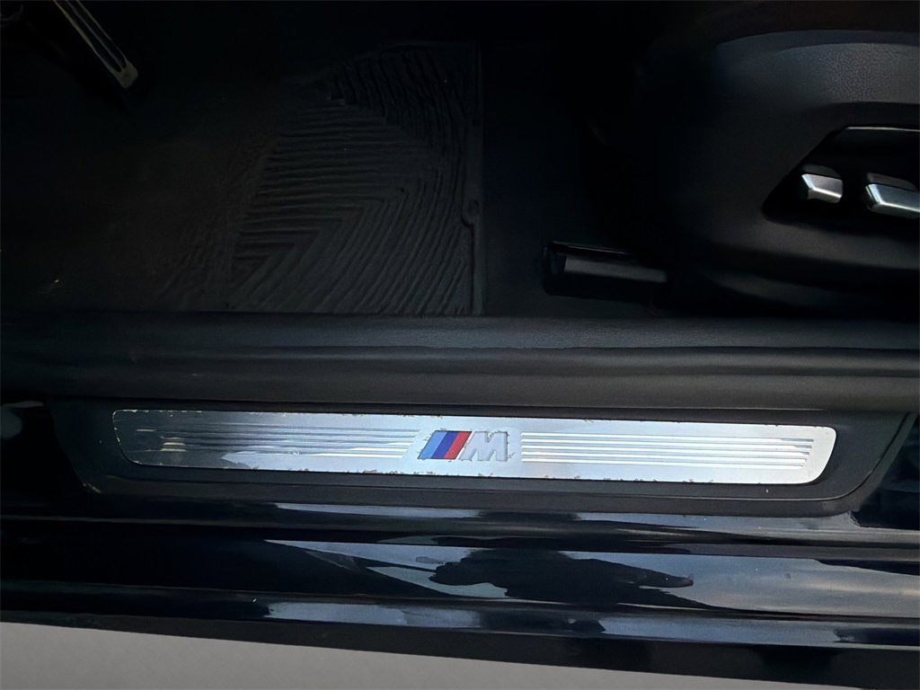 Used 2018 BMW 540i xDrive w/ M Sport Package image 43