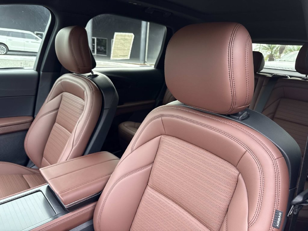 New 2026 Lincoln Nautilus Reserve AWD/4WD image 21