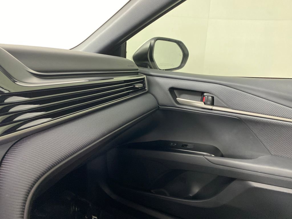 Certified 2025 Toyota Camry SE w/ Convenience Package image 23