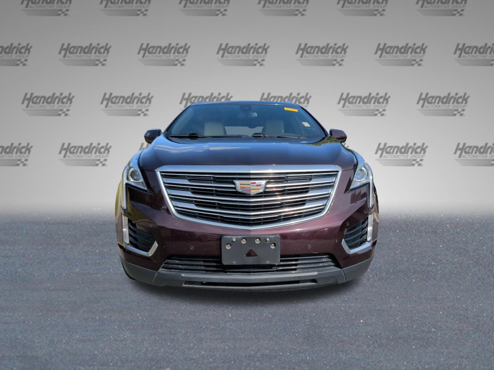 Used 2017 Cadillac XT5 Luxury w/ Driver Awareness Package FWD image 5