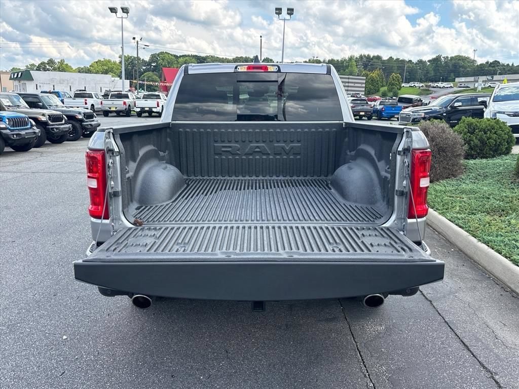 Used 2025 RAM 1500 Laramie w/ Sport Appearance Package AWD/4WD image 26