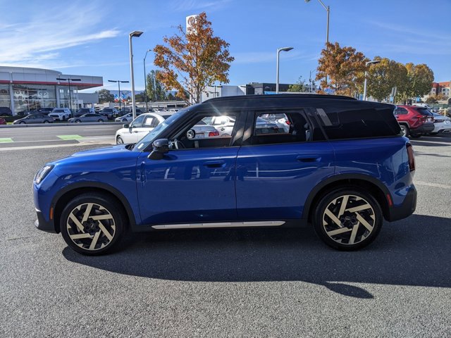 Certified 2025 MINI Cooper Countryman S image 9