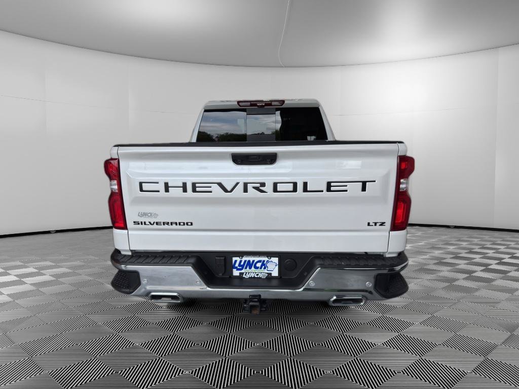 Used 2025 Chevrolet Silverado 1500 LTZ AWD/4WD image 4