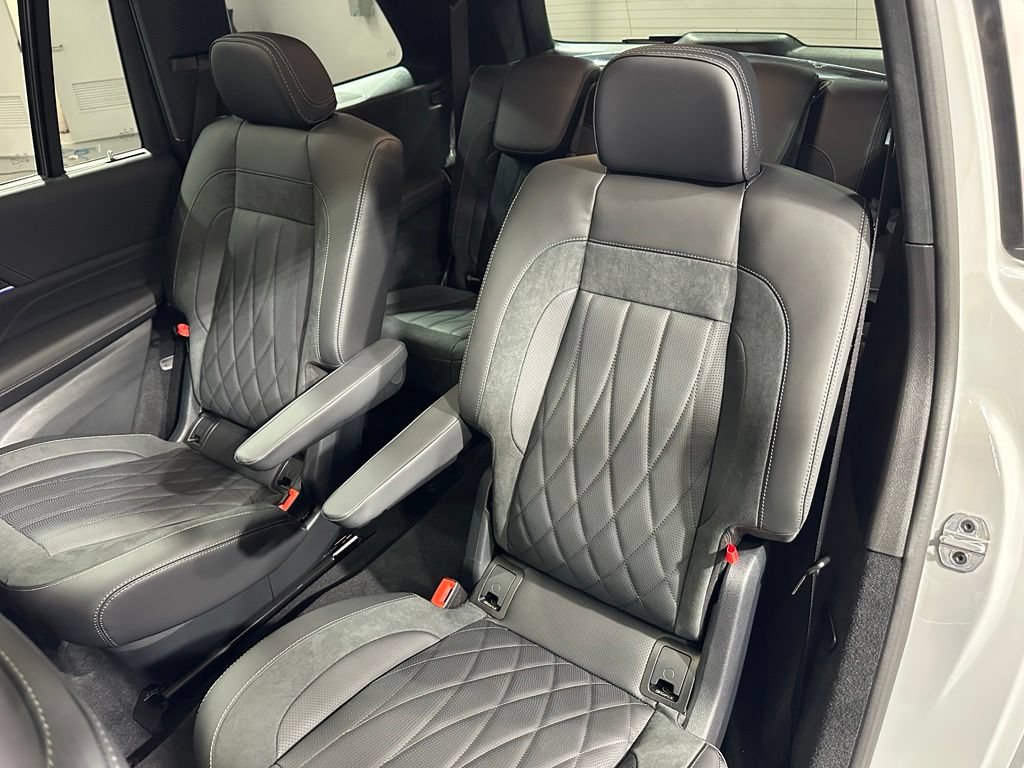 New 2026 Mercedes-Benz GLS 63 AMG 4MATIC image 12