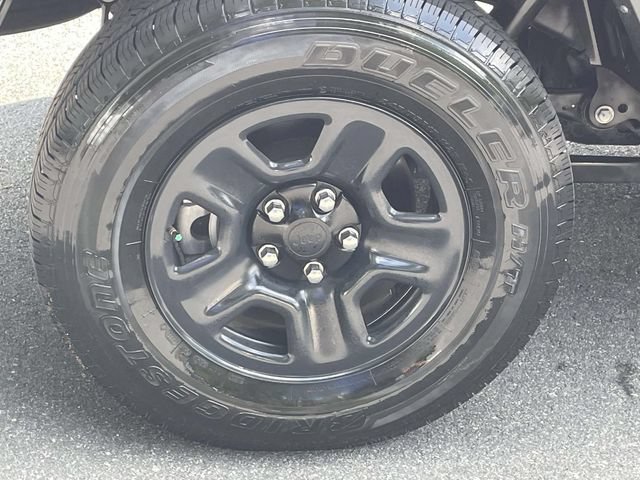 Used 2023 Jeep Gladiator Sport AWD/4WD image 8