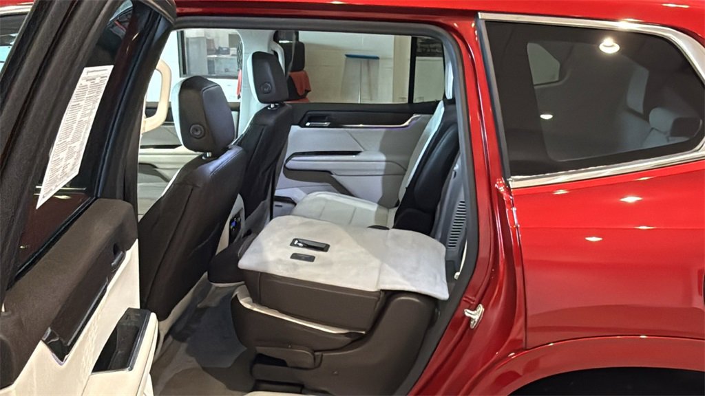 Used 2024 GMC Acadia Denali image 21