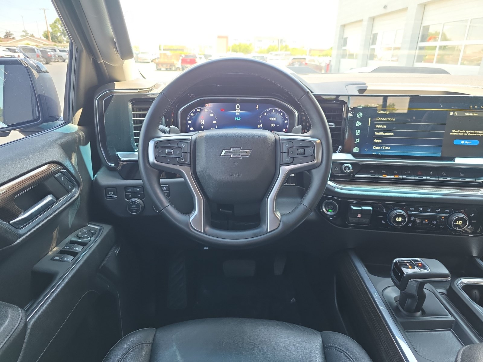 Used 2024 Chevrolet Silverado 1500 LT Trail Boss w/ LT Trail Boss Premium Package AWD/4WD image 12