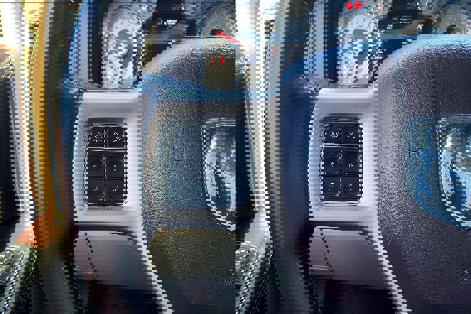 Used 2018 RAM 2500 Longhorn image 24