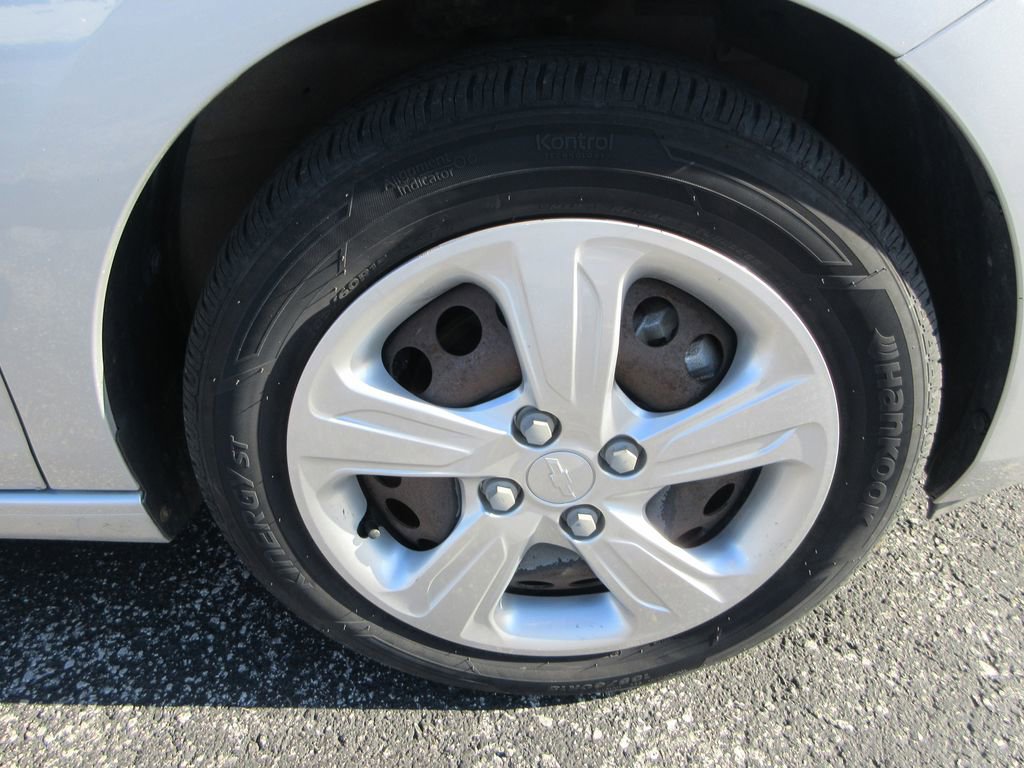 Used 2019 Chevrolet Spark LS image 9