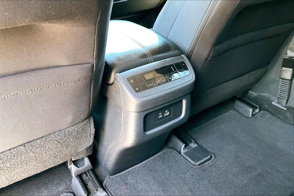 Used 2024 Nissan Pathfinder SV AWD/4WD image 10