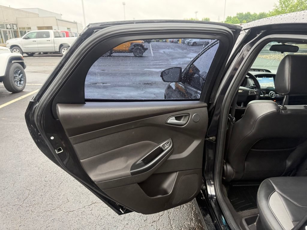 Used 2017 Ford Focus ST w/ Equipment Group 401A FWD image 30