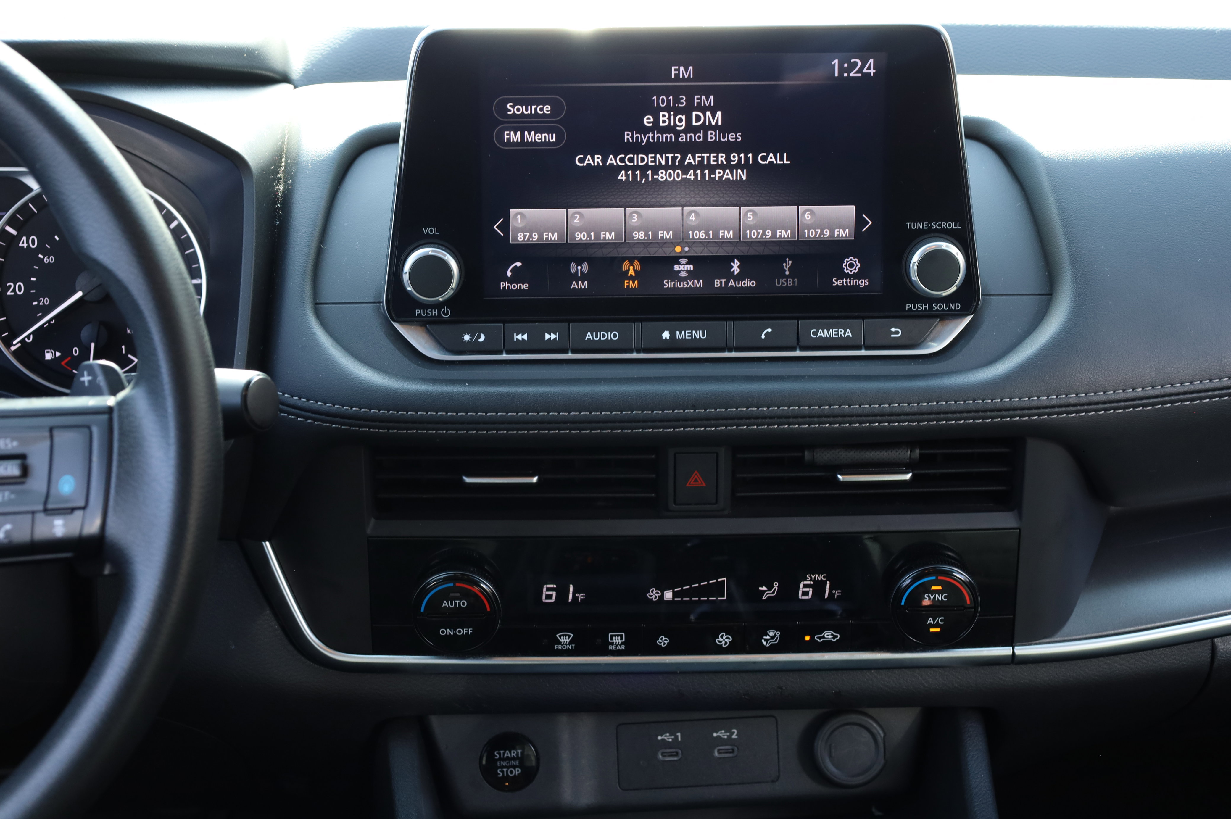 Used 2024 Nissan Rogue SV image 6