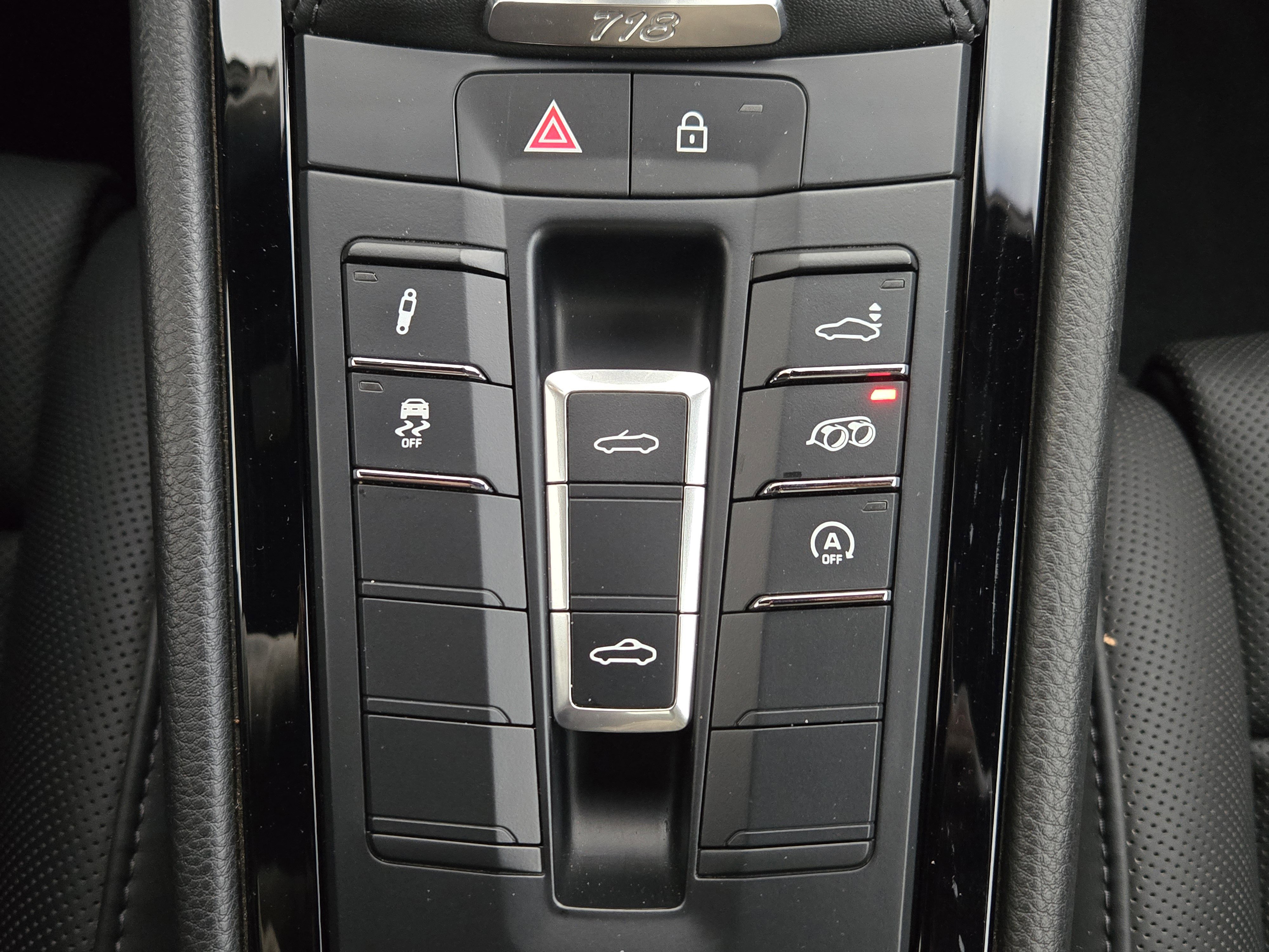 Used 2022 Porsche 718 Boxster image 22