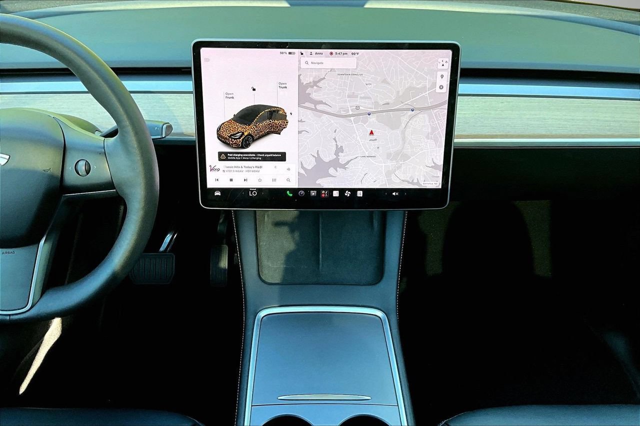 Used 2021 Tesla Model Y Long Range AWD/4WD image 12