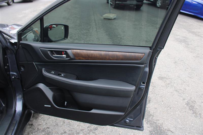 Used 2015 Subaru Outback 3.6R Limited image 15