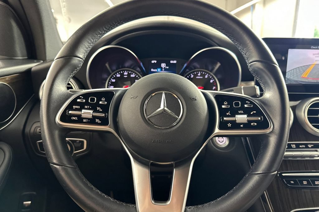 Used 2020 Mercedes-Benz GLC 300 4MATIC image 26