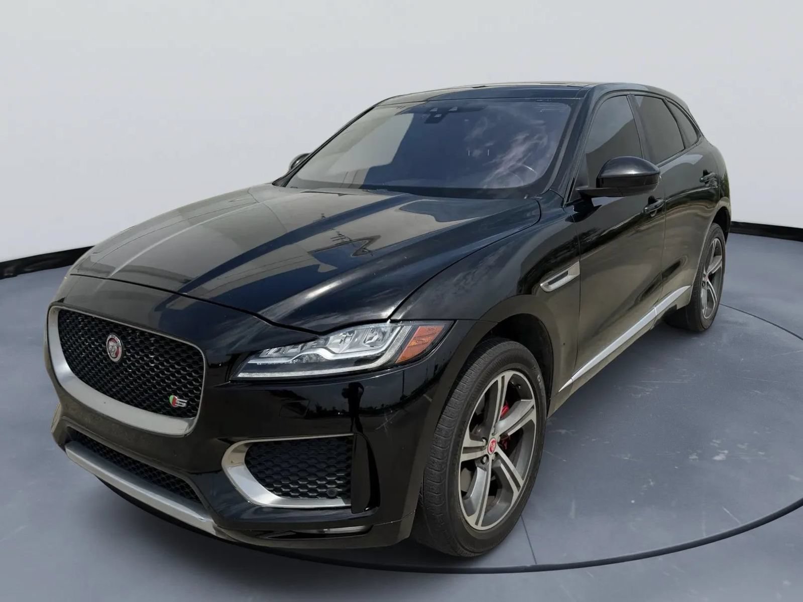 Used 2020 Jaguar F-PACE S AWD/4WD image 2