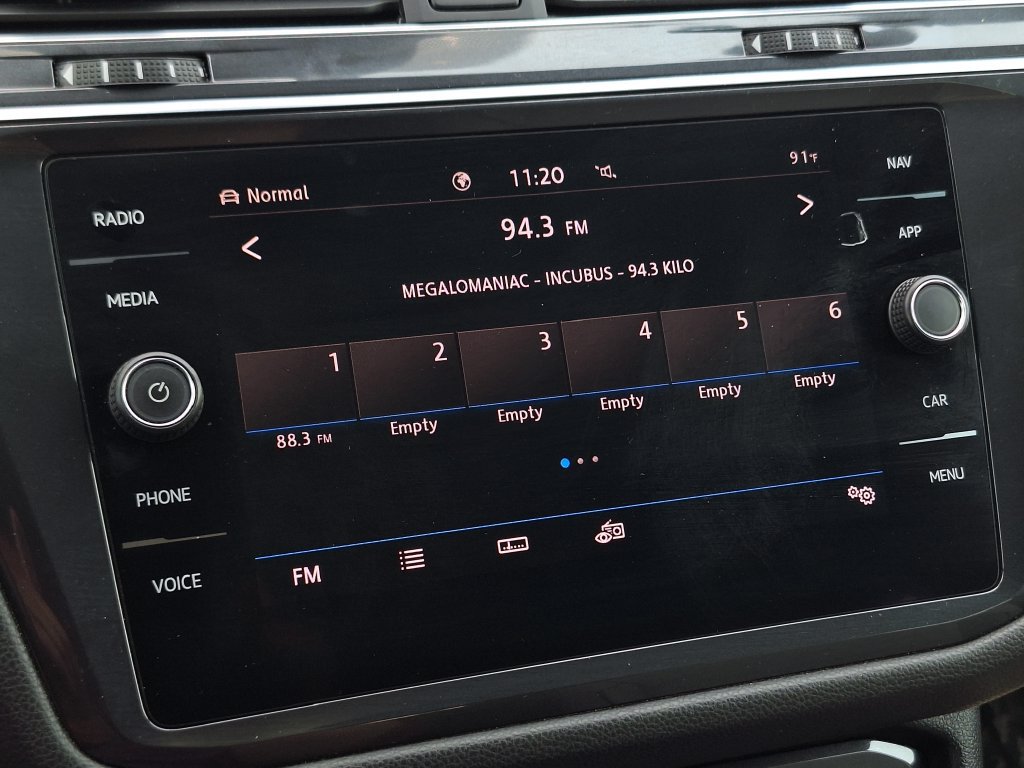 Used 2020 Volkswagen Tiguan SEL Premium R-Line AWD/4WD image 20