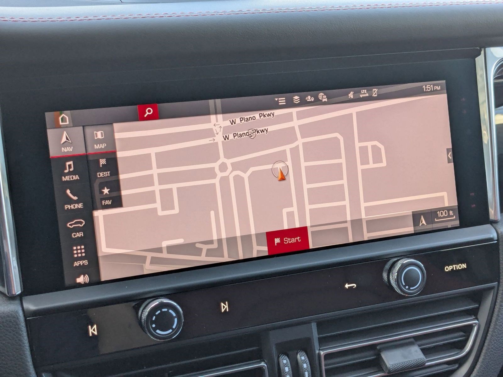 New 2026 Porsche Macan image 18