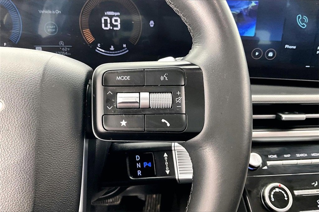 Used 2025 Hyundai Santa Fe SE image 19