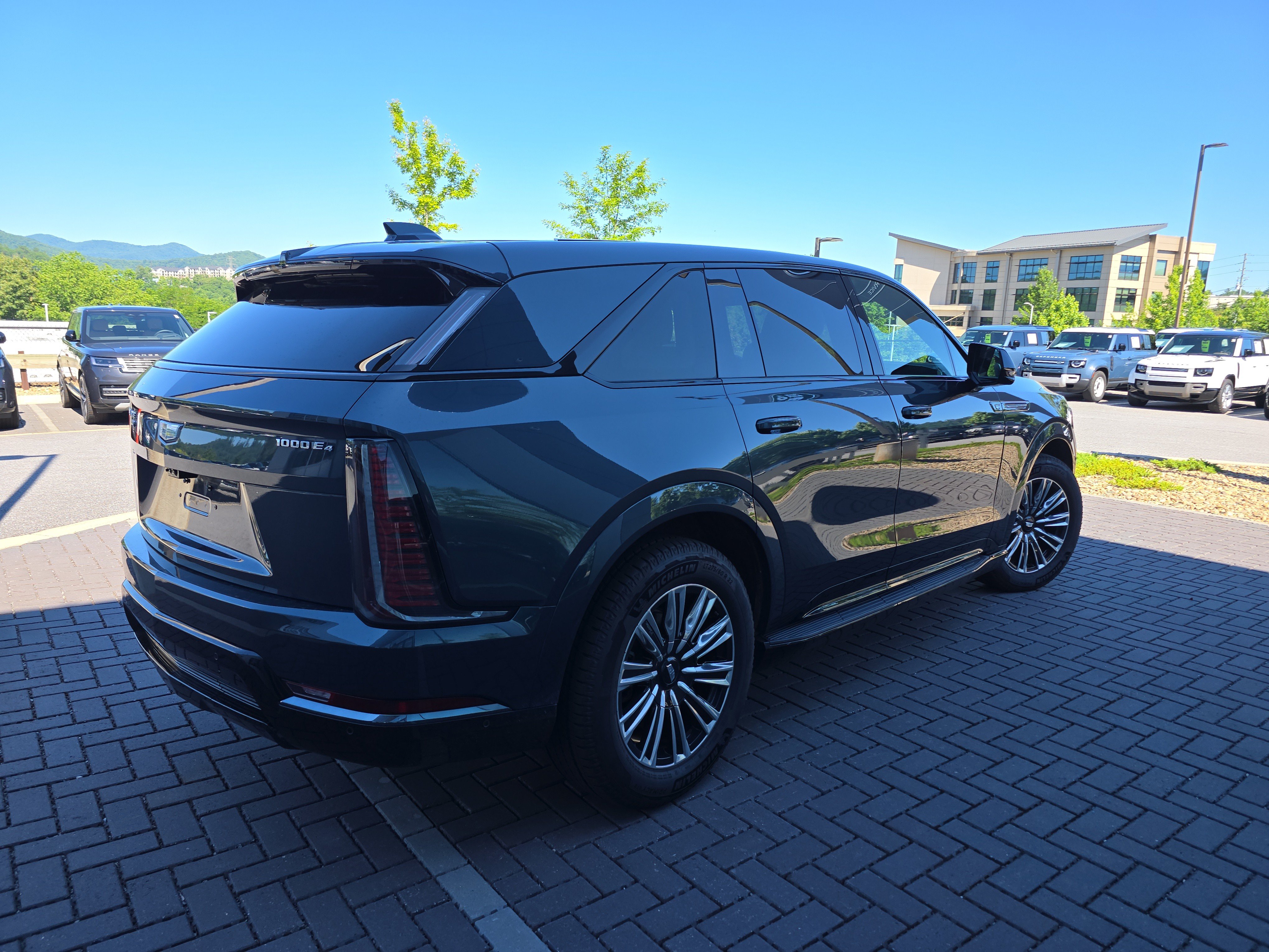 Used 2026 Cadillac Escalade IQ Sport 1 AWD/4WD image 5