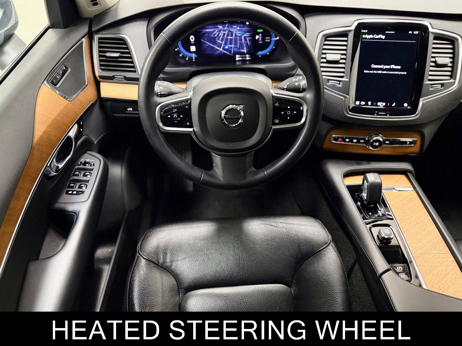 Used 2023 Volvo XC90 T8 Core w/ Climate Package image 2