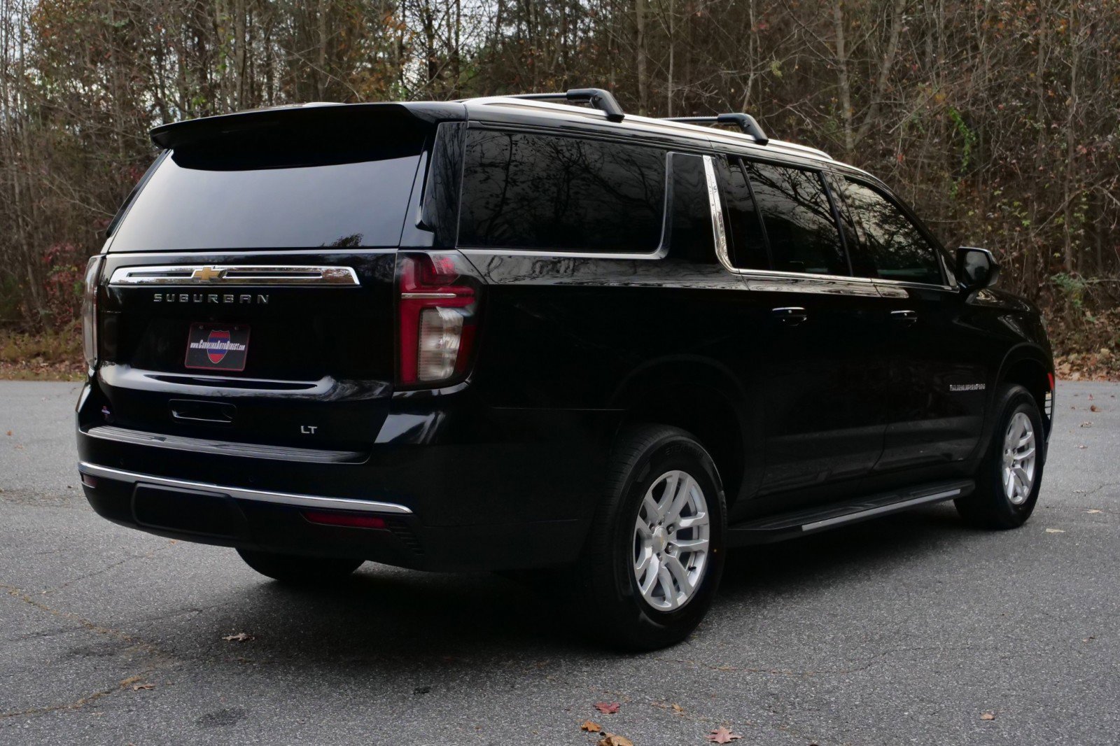 Used 2021 Chevrolet Suburban LT image 20