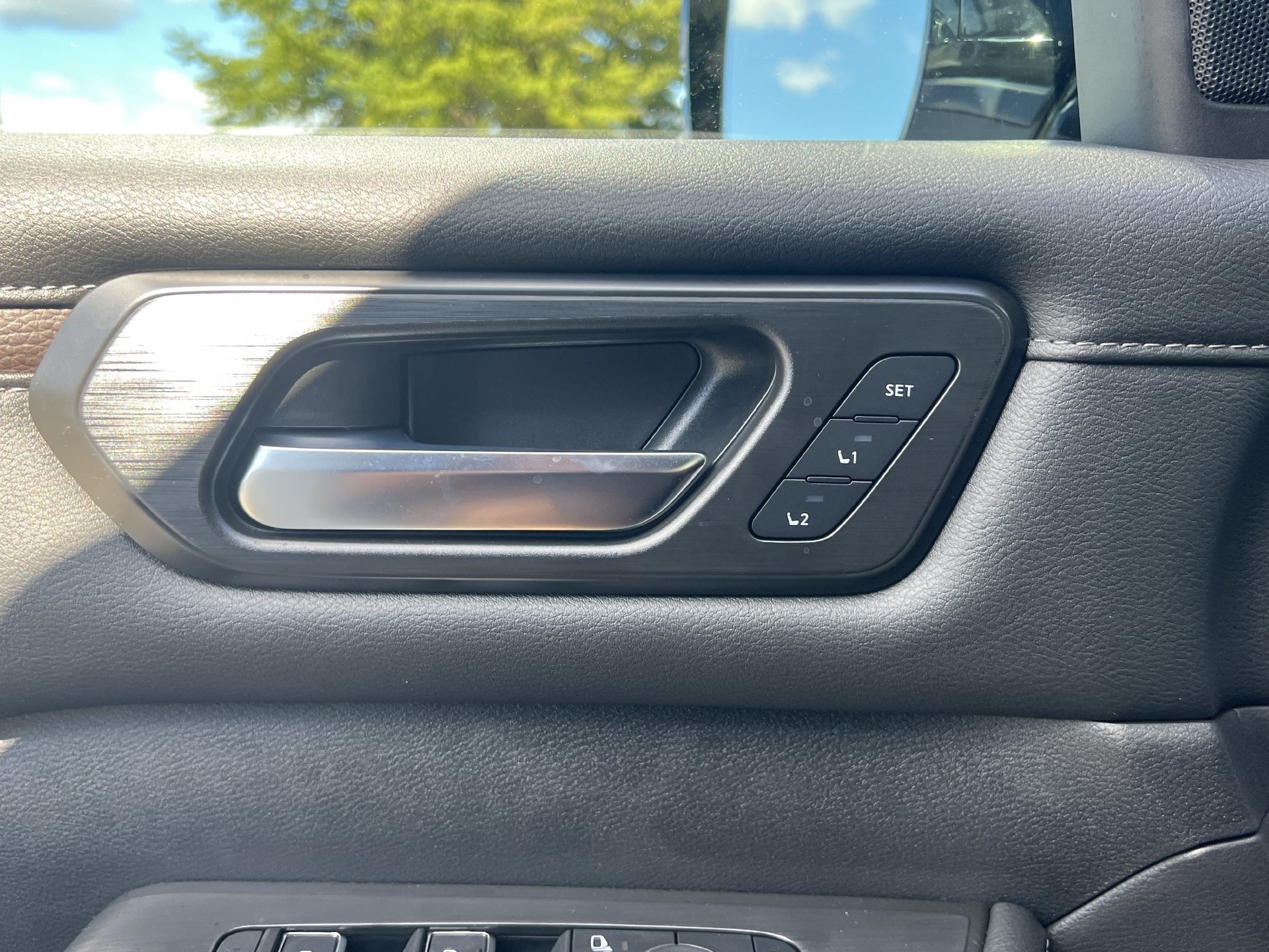 New 2026 Nissan Armada SL AWD/4WD image 14