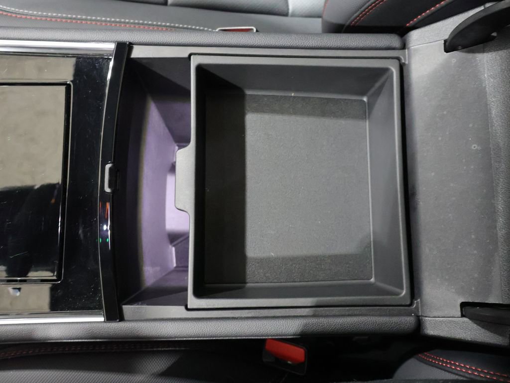 Used 2024 Chevrolet Traverse RS w/ LPO, Floor Liner Package image 36