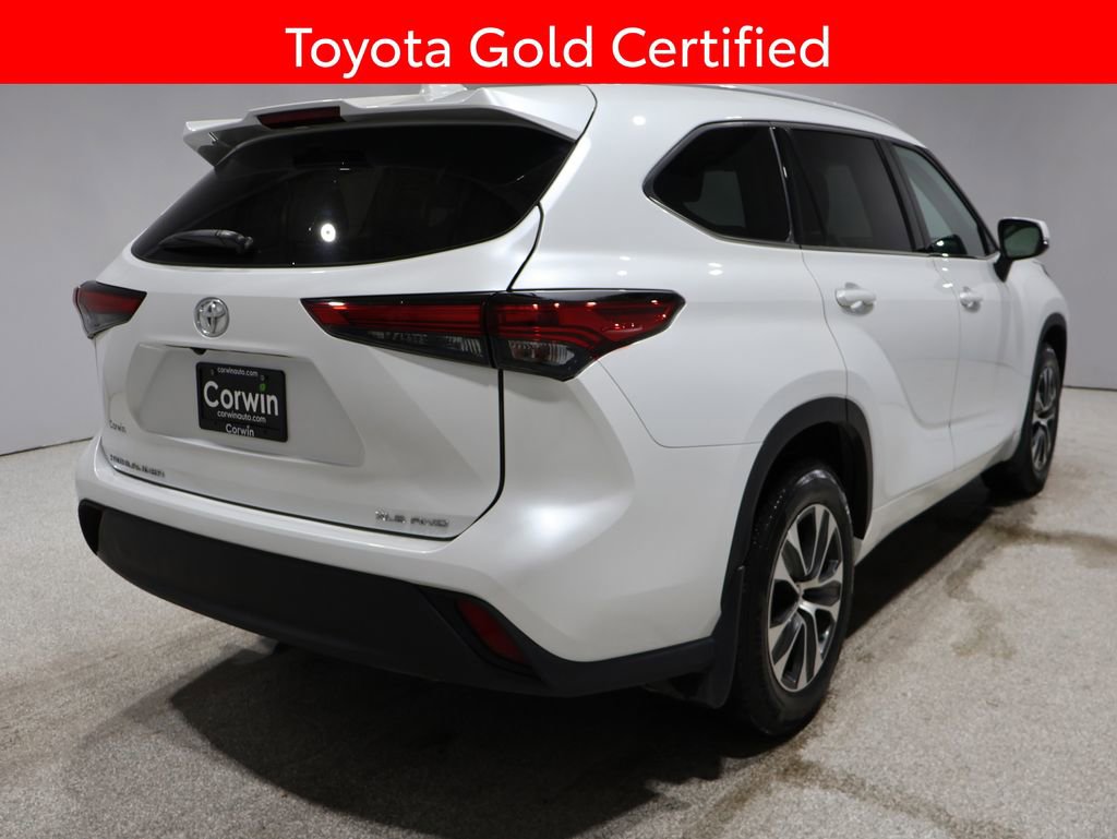 Certified 2022 Toyota Highlander XLE video 2