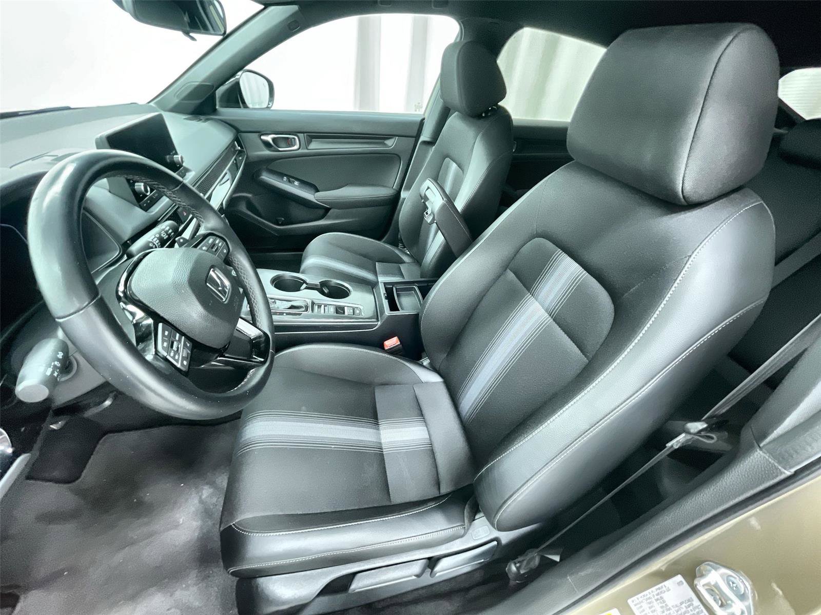 Certified 2025 Honda Civic Sport image 17