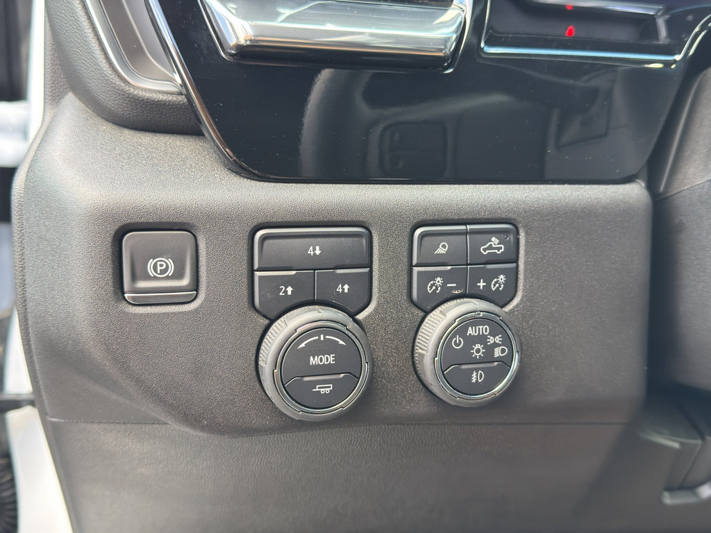 Used 2025 Chevrolet Silverado 3500 LT w/ All Star Edition image 16