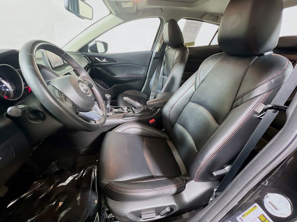 Used 2016 MAZDA MAZDA3 i Grand Touring image 18